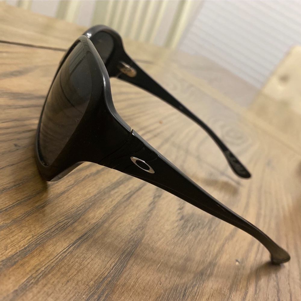 Women’s Oakley Sunglasses